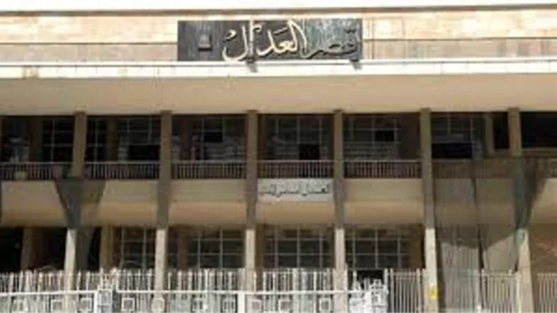 النائب العام اللبنانى يستدعى رئيس نيسان السابق على خلفية النشرة الحمراء