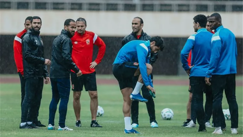 الأمطار تستقبل الأهلي في المران الأول بزيمبابوى