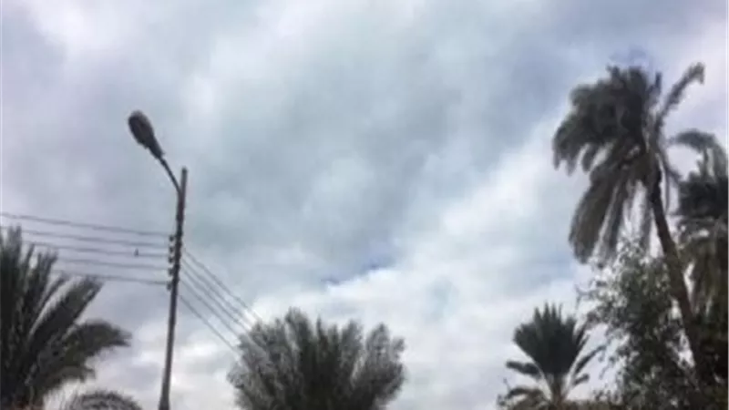سوهاج.. موجة من الطقس السيئ وانخفاض شديد فى درجة الحرارة