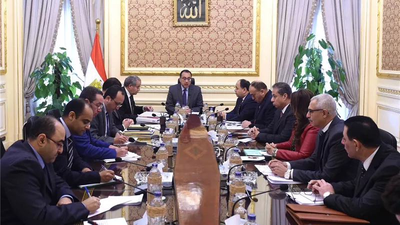 الحكومة تبدأ دراسة تحويل الدعم العيني إلى النقدي المشروط