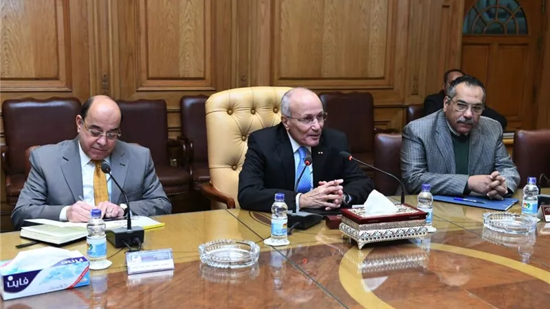 العصار ومحافظ الدقهلية يبحثان التعاون لتنفيذ عددا من المشروعات الخدمية