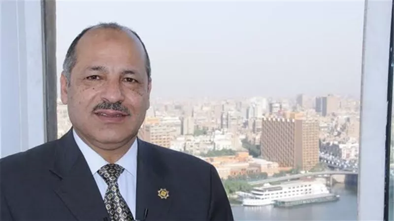 خبير استراتيجي: 