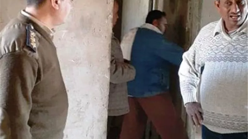 حملة لإزالة 9 حالات بناء مخالف بمركز الفتح بأسيوط.. بالصور