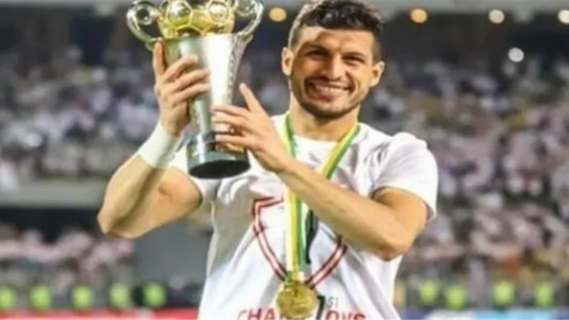 جماهير الزمالك تهتف لطارق حامد قبل انطلاق مباراة زيسكو