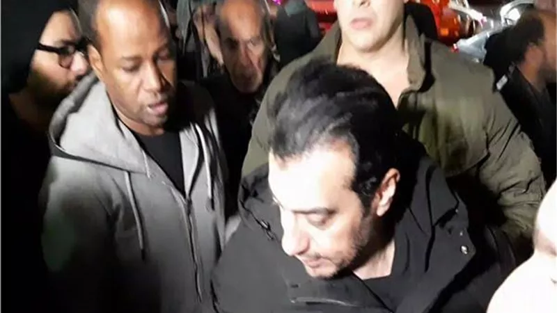 شاهد بالفيديو : لحظة احتفال ايهاب توفيق بعيد ميلاد قبل حريق فيلته بساعات
