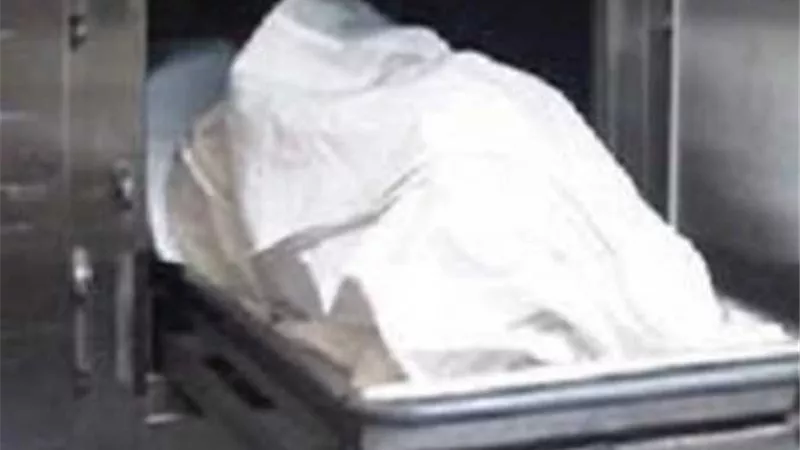 اوهمها بالزواج الرسمى فقتلها والقى التنر على وجهها ليشوهها