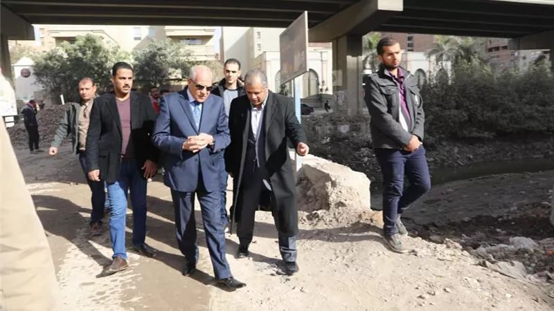 محافظ الجيزة يتفقد أعمال تدبيش وتطوير ترعة المريوطية