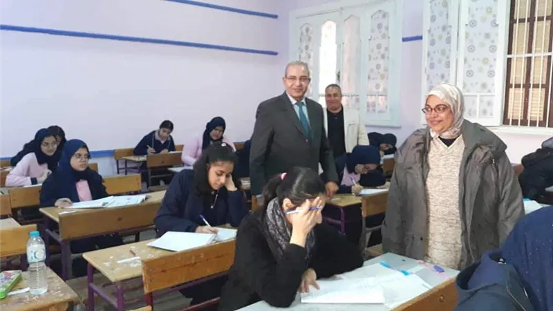 ٤٣٨١ طالبا وطالبة بالصف الأول الثانوى أدوا إمتحان اللغة العربية اليوم ببورسعيد
