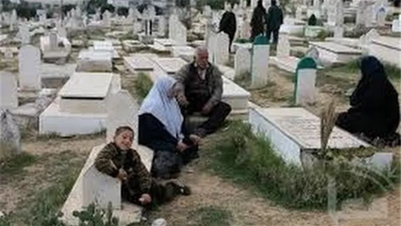 قتيلان في نزاع لعائلتين كانتا تزوران القبور