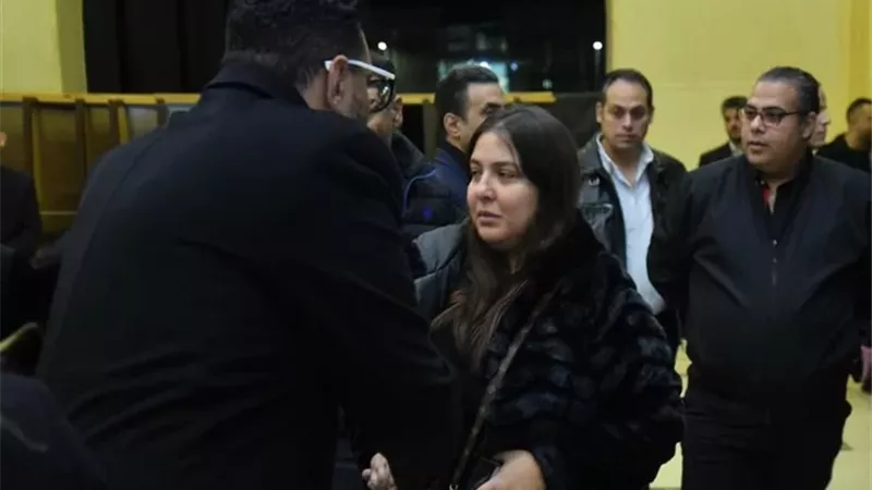 مادلين طبر وكاريكا وكارول سماحة ومى كساب وعبد الباقى فى عزاء والد ايهاب توفيق .. صور