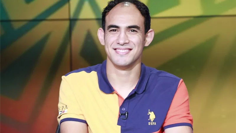 أحمد علي يرد على 