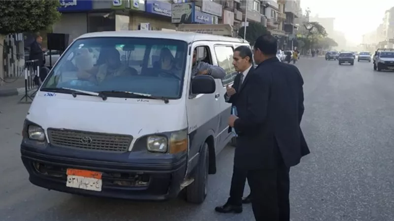 جولة لمحافظ الغربية لأعادة الانضباط للشارع الطنطاوى ومتابعة سير امتحانات النقل -صور