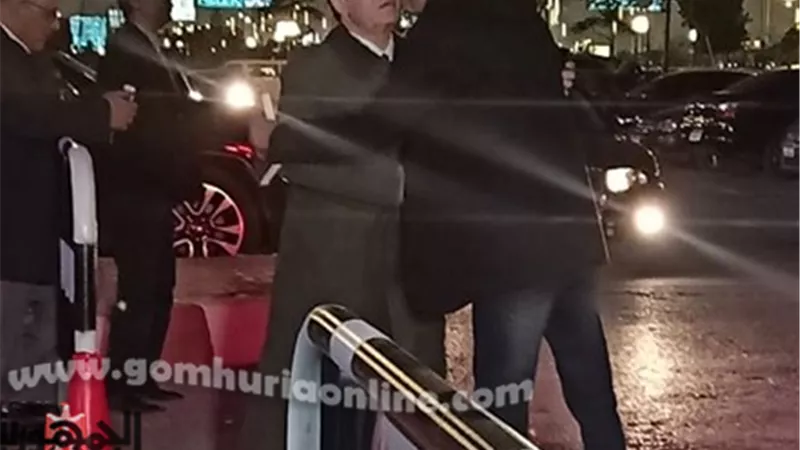 وصول المطرب حلمى عبد الباقي عزاء مدير أعمال محمد منير