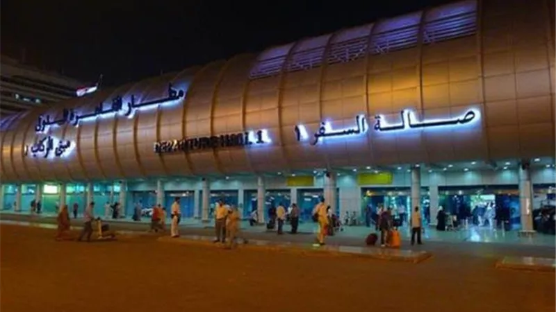 رئيس الوزراء الإيطالى يصل القاهرة للقاء الرئيس السيسي للبحث تطورات الازمة الليبية