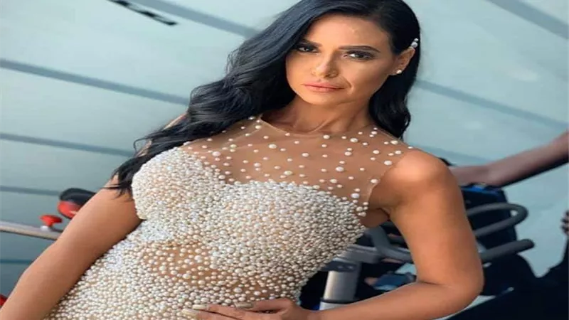 ظهور يخطف الانظار للفنانة مروة الازلى ..صور