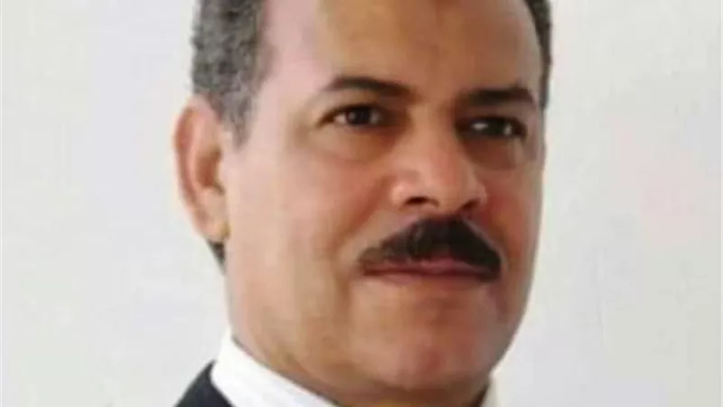 جامعة الوادى الجديد تجرى الكشف على موظفيها وطلابها للتوعية باضرار المخدرات