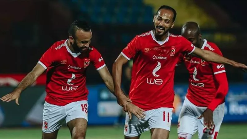 ثنائى الاهلى يخضعان للكشف الطبى