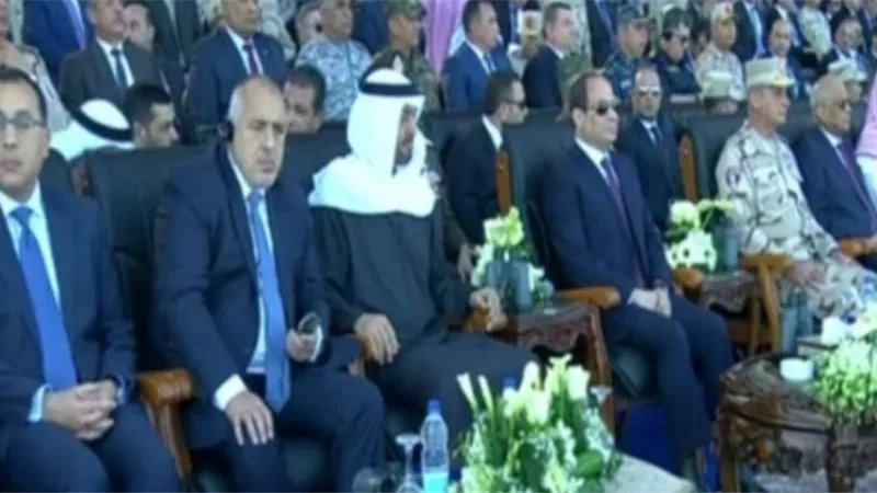 ولى عهد أبو ظبي ونائب وزير الدفاع السعودي يشهدان افتتاح قاعدة برنيس العسكرية