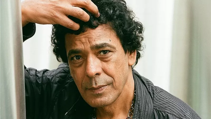 الجمهور يدعم الكينج محمد منير بهاشتاج على 