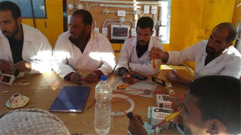 سعفان يتابع الدورات التدريبية بـ 8 وحدات متنقلة لتدريب الشباب والفتيات بالقرى