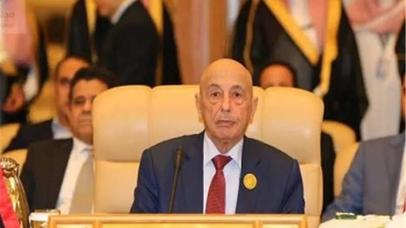 مرسل من عقيلة صالح يطالب البرلمان العربي بسحب الاعتراف بالمجلس الرئاسي