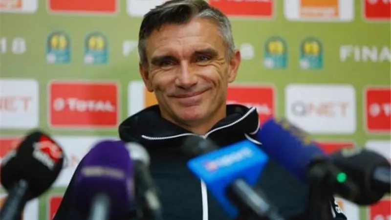 كارتيرون يطالب ادارة الزمالك بالتعاقد مع مدرب احمال