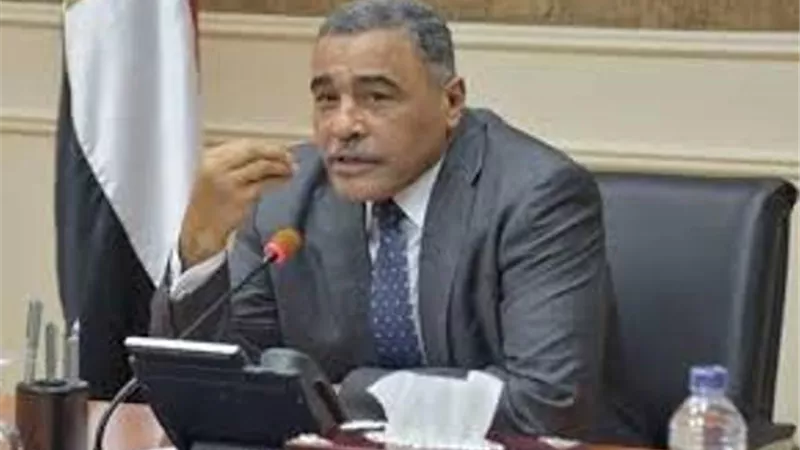 مطروح ترفع تجمعات الامطار بالحمام و تراجع أعمدة انارة العلمين