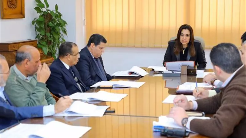 محافظ دمياط ترأس إجتماع مجلس إدارة المنطقة الحرة العامة وتناقش توسعات جديدة .صور