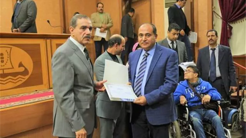 بالأسماء . محافظ كفرالشيخ يكرم المتميزين في العمل العام .صور