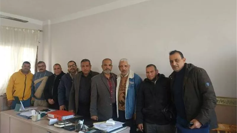 الإسماعيلية تناقش مكافحة الافات وامراض المحاصيل الشتوية .صور