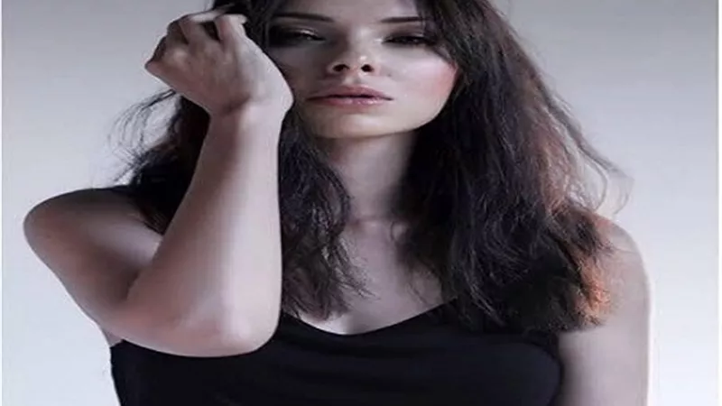 سمر مرسي تتعاقد على 