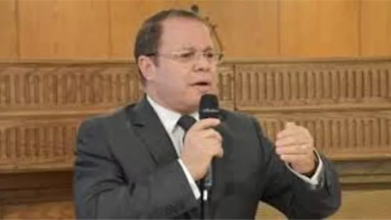 اخلاء سبيل المتهمين وتسليم التركيين لسفارتهما لسرعة مغادرتهما البلاد