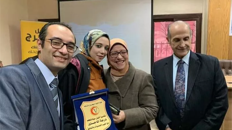 الأطباء البيطريين بالشرقية تكرم الحاصلين علي الماجستير والدكتوراة صور