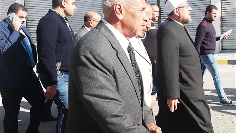 وزير الأوقاف يعلن إفتتاح 3 معارض أثاث وسجاد فبرابر المقبل فى الغردقة.. بالصور