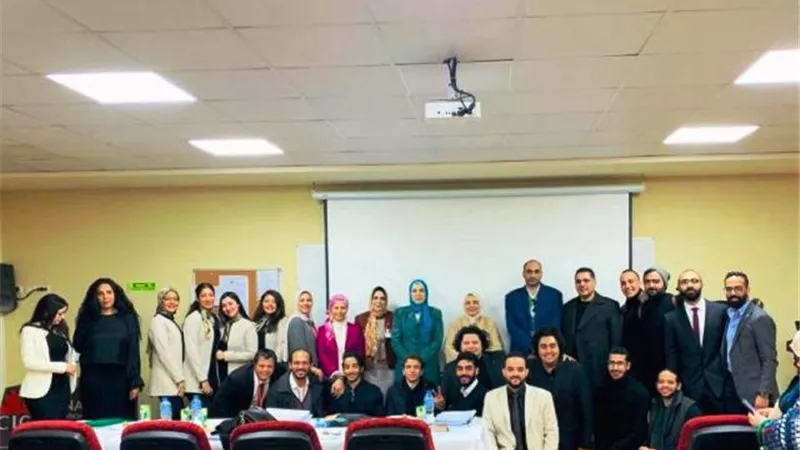 مشروعات تخرج المعهد الكندى تناقش العديد من القضايا الإنسانية فى المجتمع.. بالصور