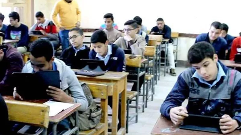 تسريب صور من امتحان التاريخ لثانية ثانوي على الفيس بوك