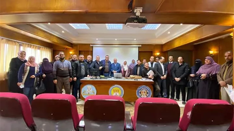 محافظ كفرالشيخ يتابع ختام فعاليات البرنامج التدريبي الخاص بموازنة البرامج