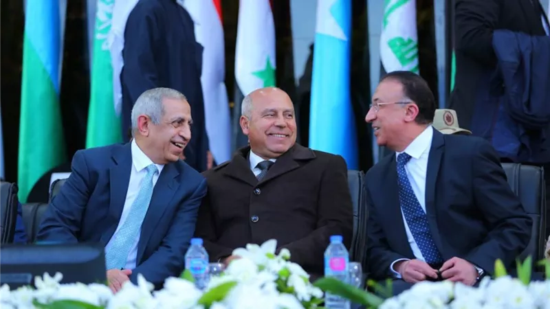 وزير النقل يشهد تخريج الدفعة ٩٢ من طلبة اتمام الدراسات الأساسية بالاكاديمية العربية