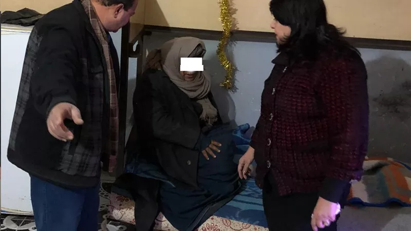محافظ بني سويف يوجه بنقل مسن إلى دار المسنين
