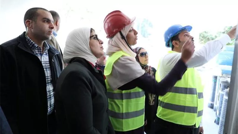 وزيرة الصحة: دراسة تحويل وحدة صحة طيبة شمال الأقصر إلى مركز طبى يشمل أغلب التخصصات