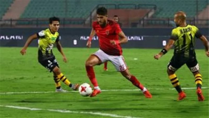 الأهلى يتقدم على المقاولون بهدف فى الشوط الأول