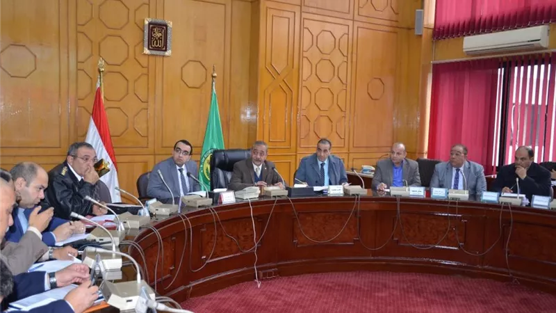 جراج متعدد الطوابق ونقل موقف سيارات الاقاليم بالقنطرة غرب و تقنين اوضاع 