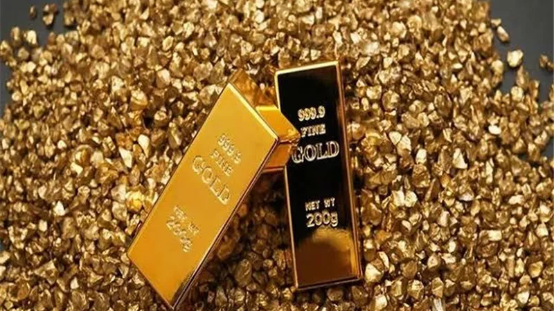 الذهب يرتفع لذروة أسبوعين بفعل مخاوف الإنفلونزا الصينية