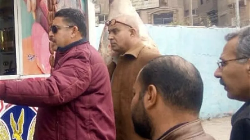 السكرتير العام المساعد يتابع المجازر ومحلات الجزارة بالخانكة