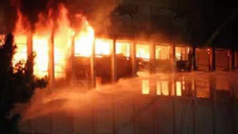 مصرع 11 شخصاً في حريق مبنى خشبي بسيبيريا