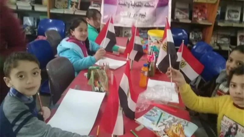 ورش حرف يدوية ولقاءات أدبية بثقافة الشرقية