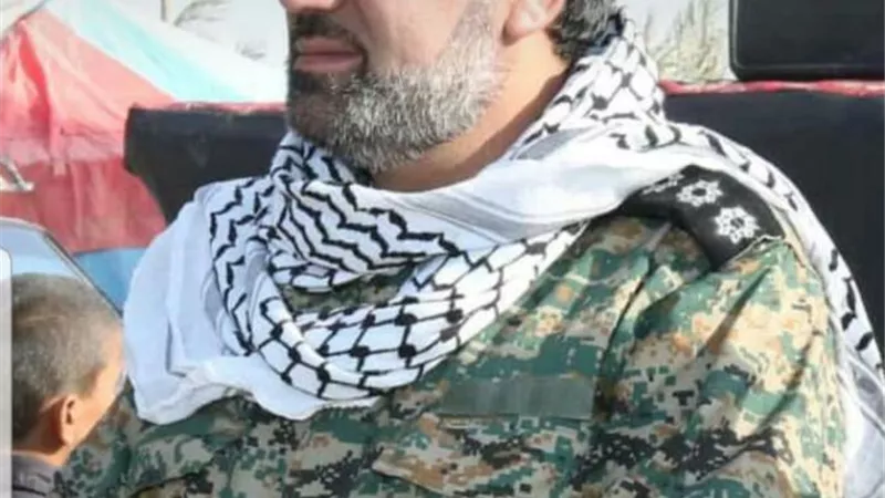 اغتيال أحد قادة الحرس الثوري الإيراني أمام منزله