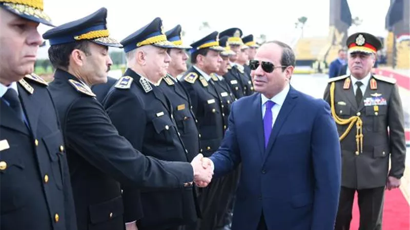 الرئيس يصل أكاديمية الشرطة لحضور احتفالية عيد الشرطة