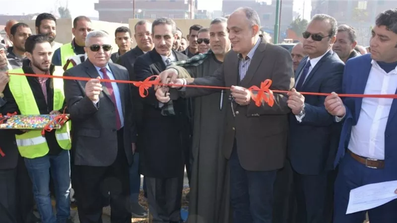 محافظ الغربية .. يفتتح مشروع الصرف الصحي لعزبتي طه وأم الستين بتكلفة ١٣ مليون جنيه