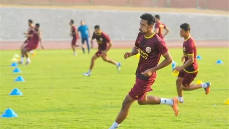 الأهلي يفاوض مدافع سيرميكا كليوباترا